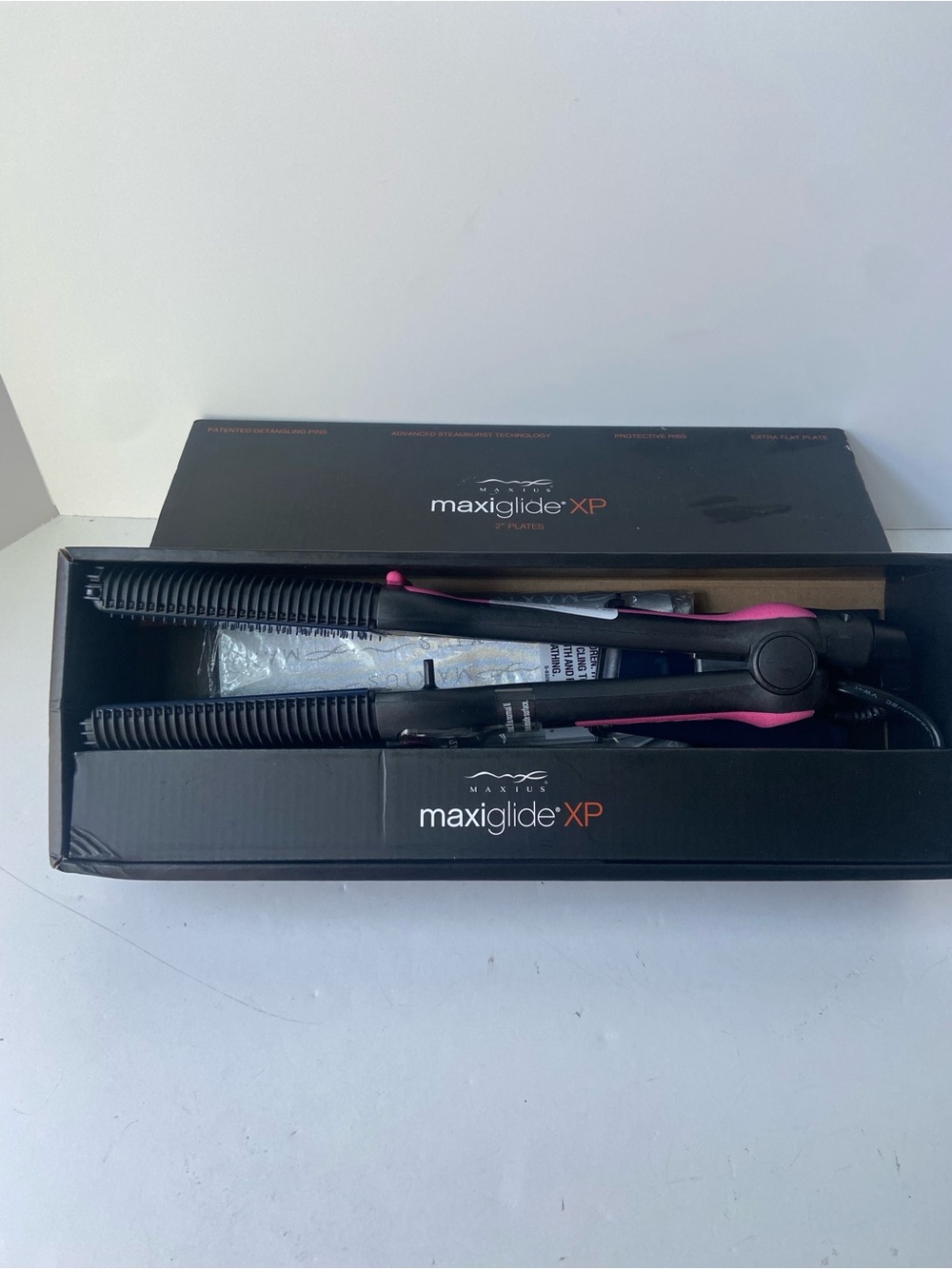 NEW Maxius MaxiGlide XP-503 Pro 2" Flat Iron Hair Straightener Steam Burst